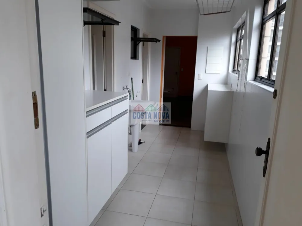 Apartamento, 3 quartos, 211 m² - Foto 5