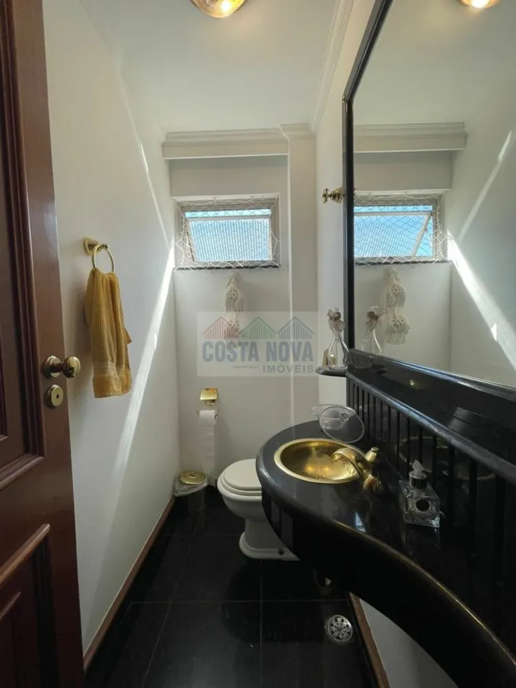 Apartamento, 3 quartos, 223 m² - Foto 1