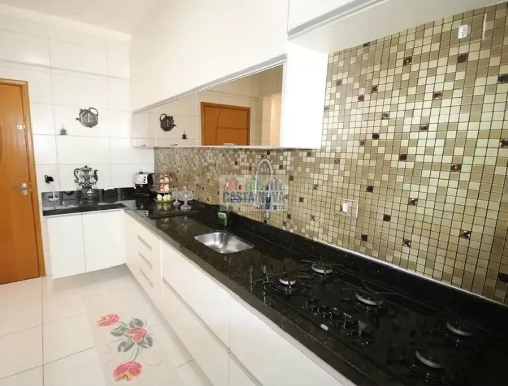 Apartamento, 3 quartos, 130 m² - Foto 2