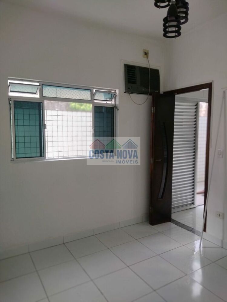 Casa, 5 quartos, 132 m² - Foto 1