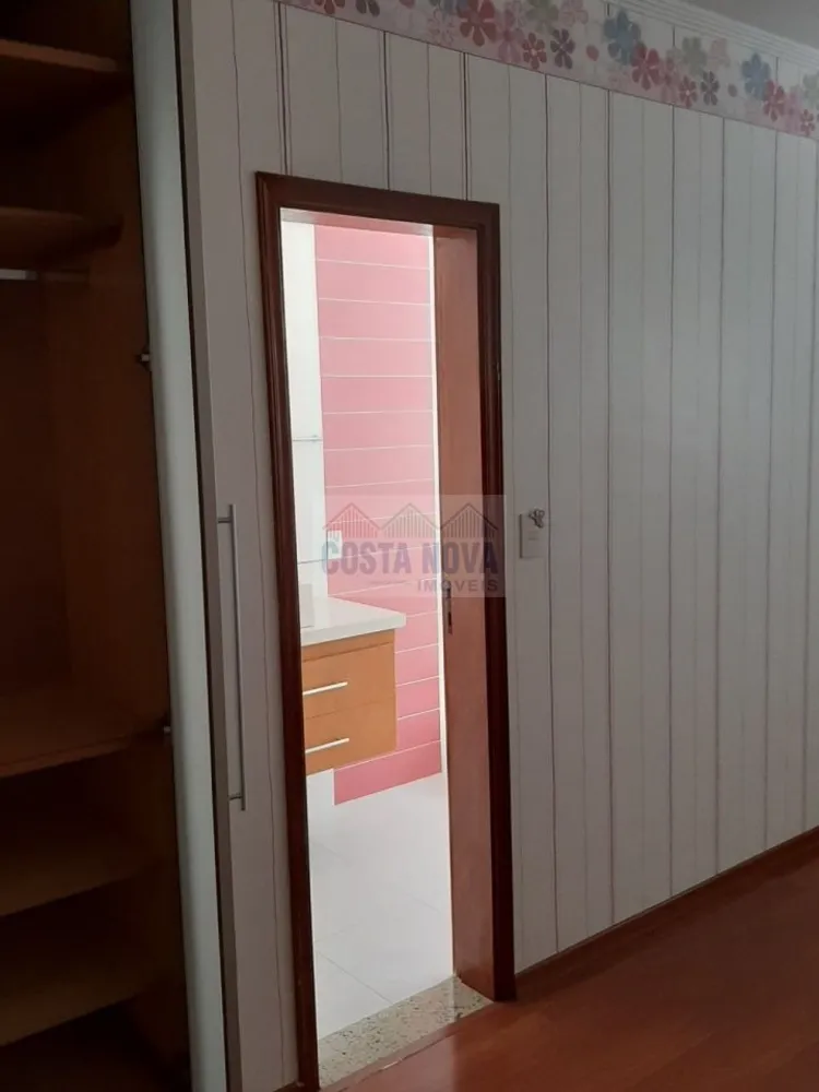 Casa, 3 quartos, 210 m² - Foto 7