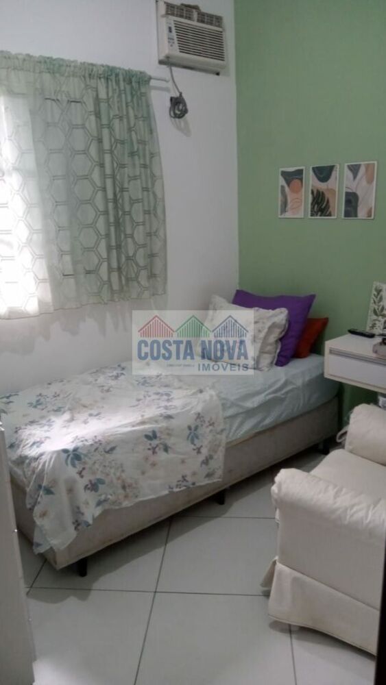 Casa à venda com 3 quartos, 68m² - Foto 2