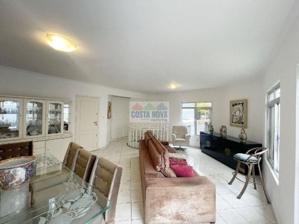 Apartamento, 3 quartos, 271 m² - Foto 1