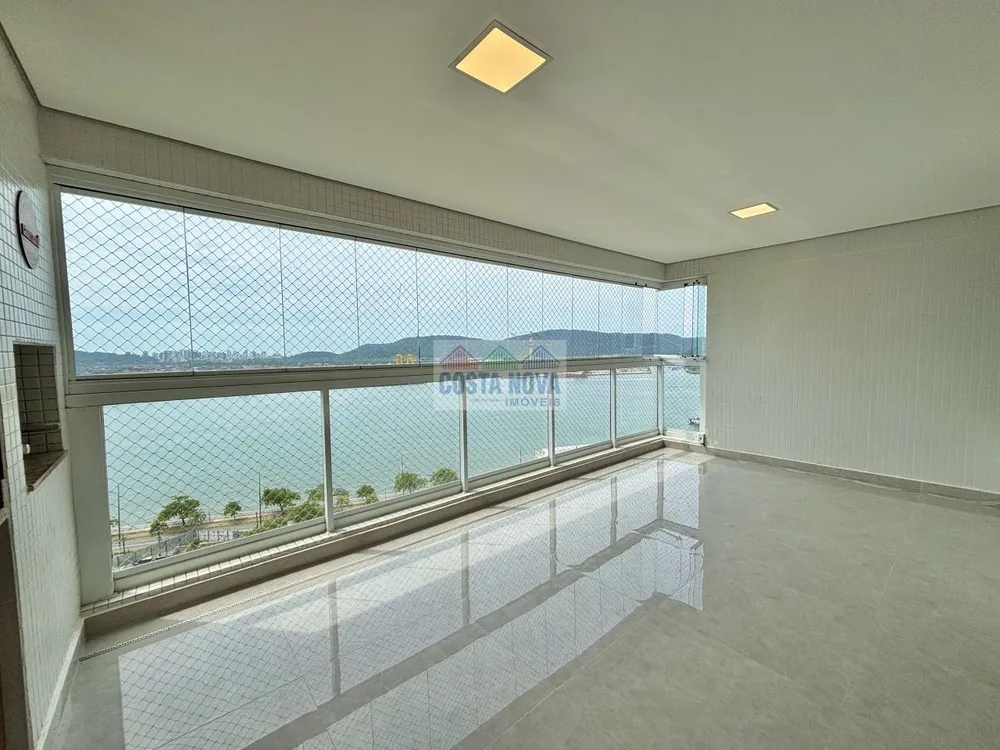 Apartamento, 3 quartos, 132 m² - Foto 1