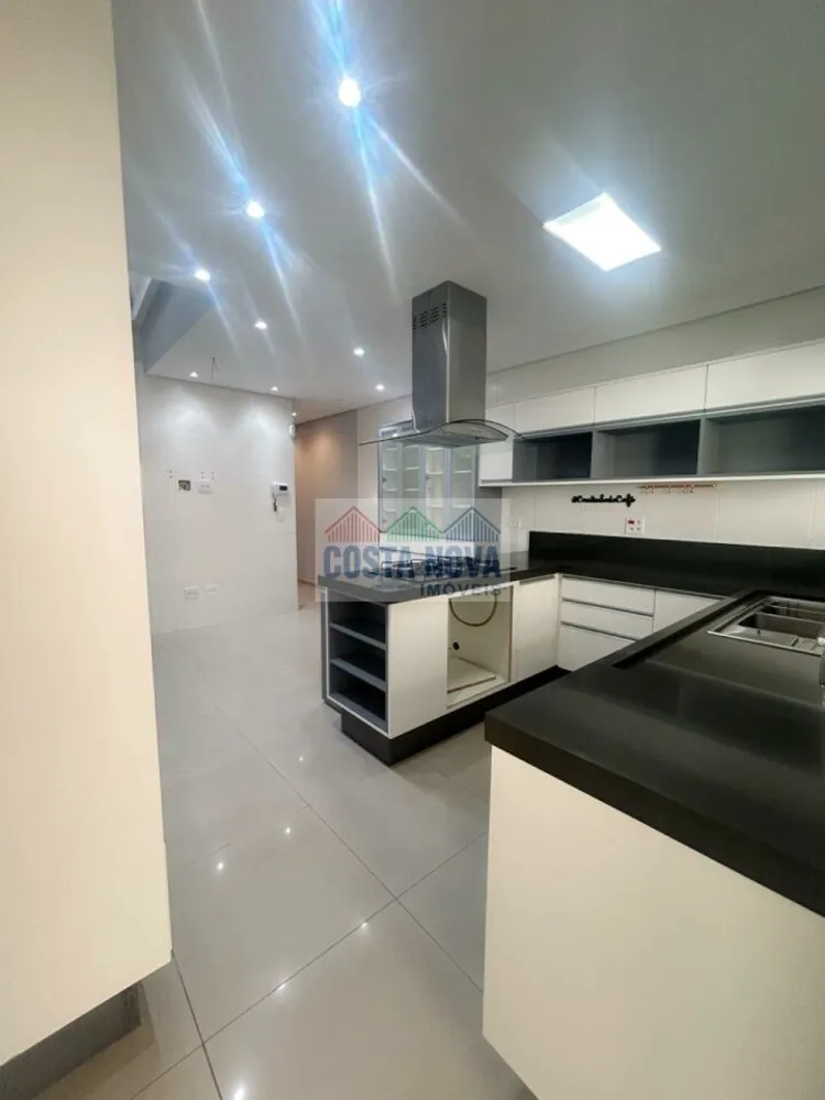 Casa, 3 quartos, 141 m² - Foto 4