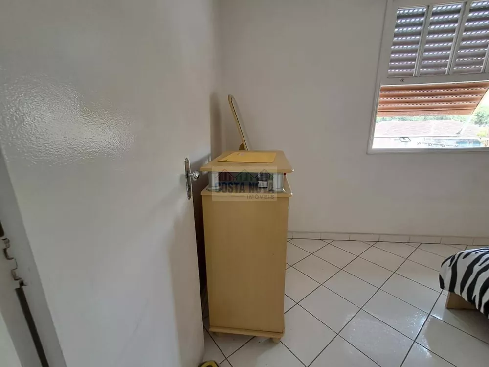 Apartamento à venda com 2 quartos, 65m² - Foto 3