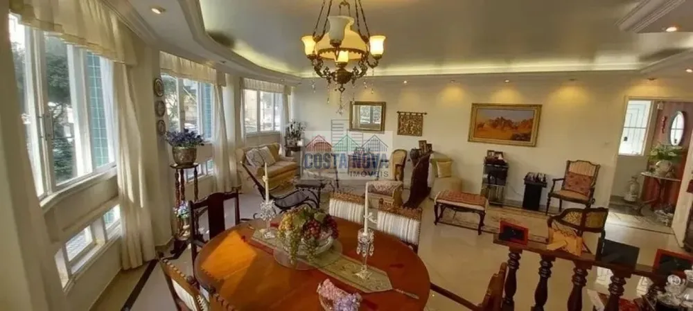 Apartamento, 3 quartos, 221 m² - Foto 1