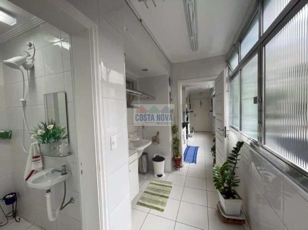 Apartamento, 3 quartos, 221 m² - Foto 1