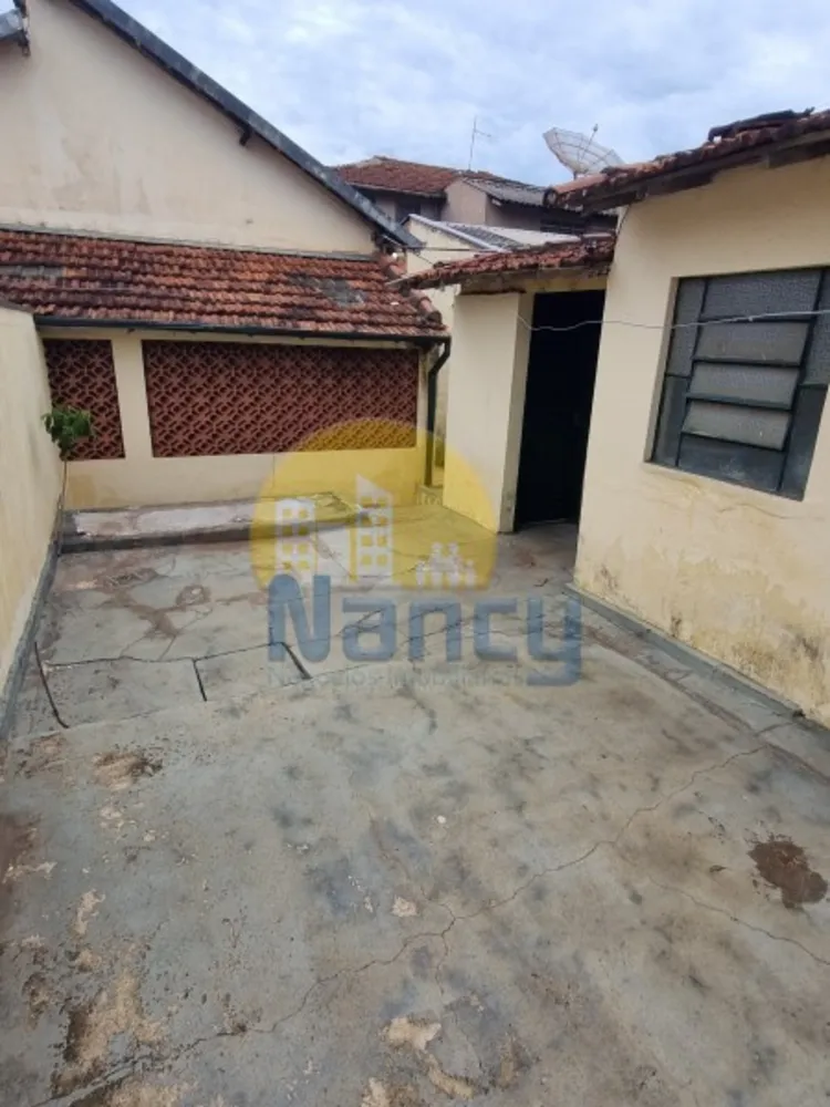 Casa, 3 quartos, 195 m² - Foto 2