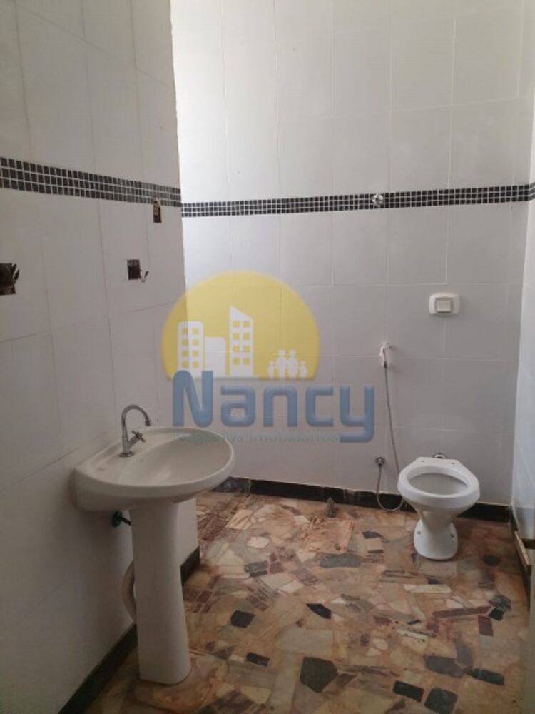 Casa à venda com 2 quartos, 85m² - Foto 2