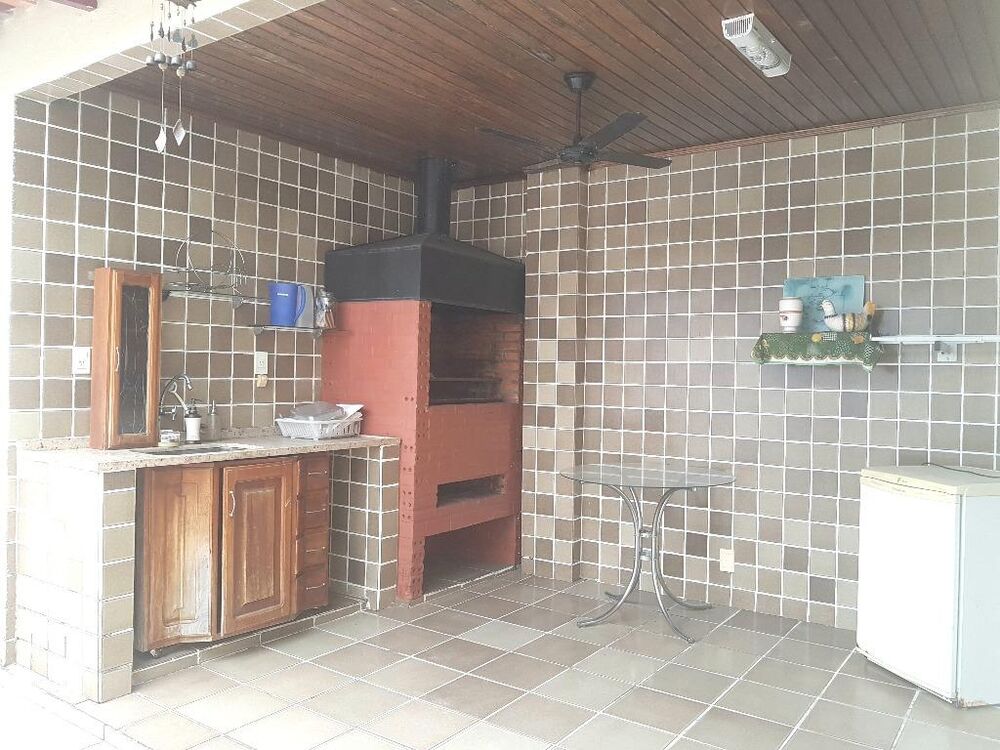 Casa, 4 quartos, 215 m² - Foto 2