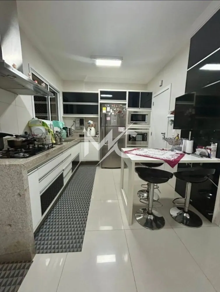 Apartamento, 3 quartos, 156 m² - Foto 2