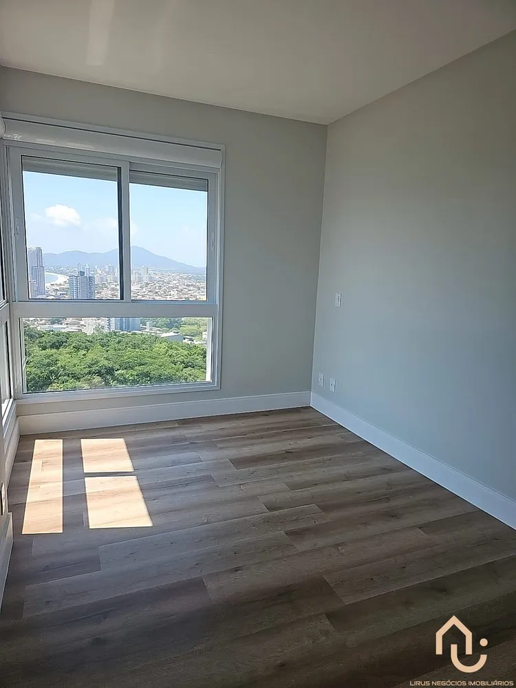 Apartamento, 3 quartos, 135 m² - Foto 2