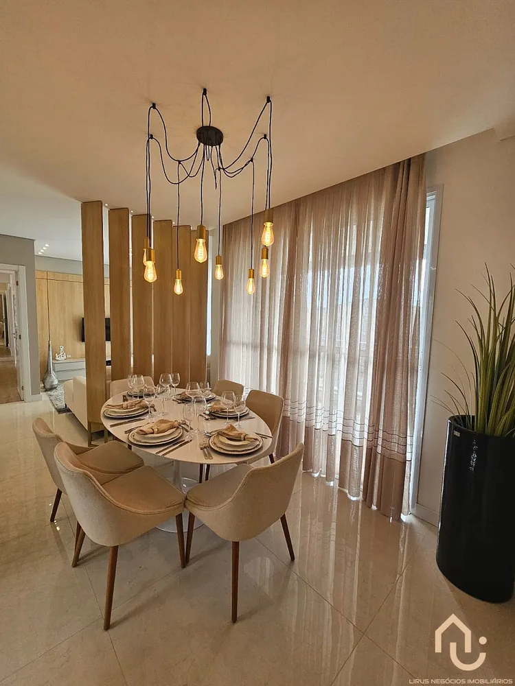 Apartamento, 3 quartos, 168 m² - Foto 1