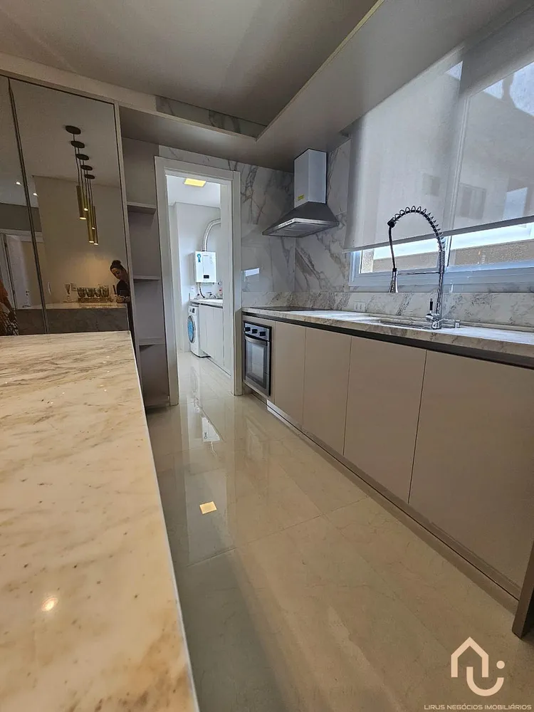 Apartamento, 3 quartos, 168 m² - Foto 2