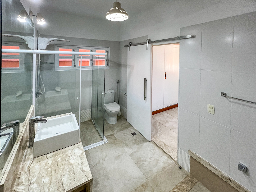 Casa à venda com 3 quartos, 193m² - Foto 9