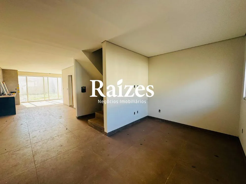 Casa, 3 quartos, 126 m² - Foto 2