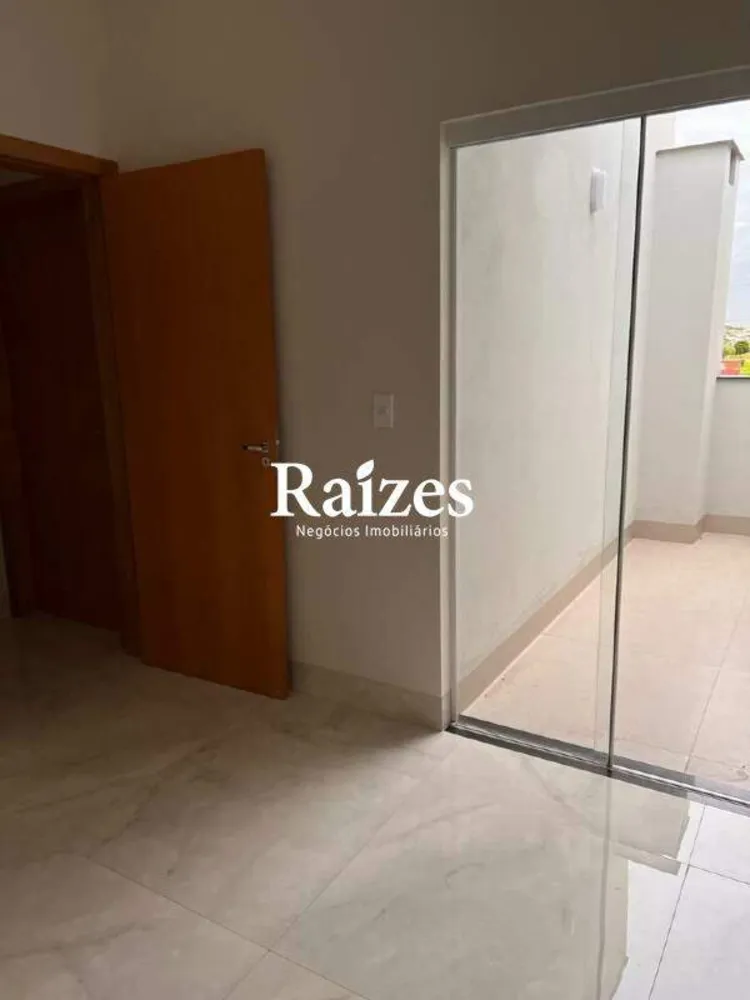 Casa, 3 quartos, 125 m² - Foto 2