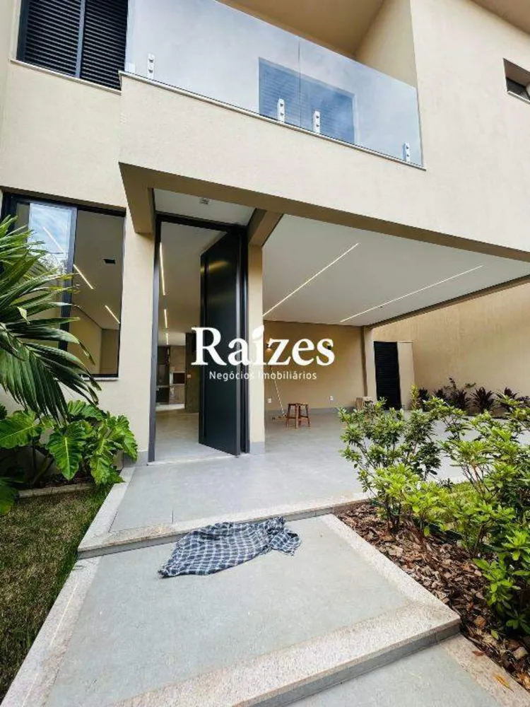 Casa, 3 quartos, 168 m² - Foto 1