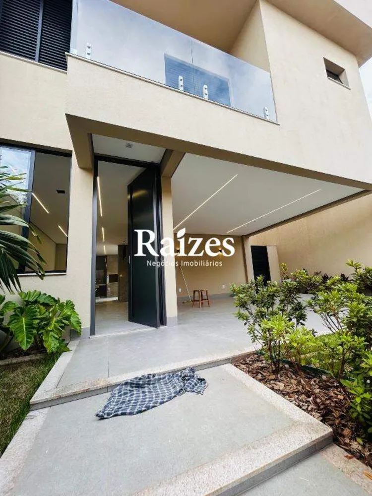 Casa, 3 quartos, 168 m² - Foto 2