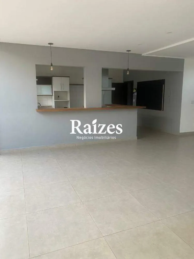 Casa, 3 quartos, 375 m² - Foto 2