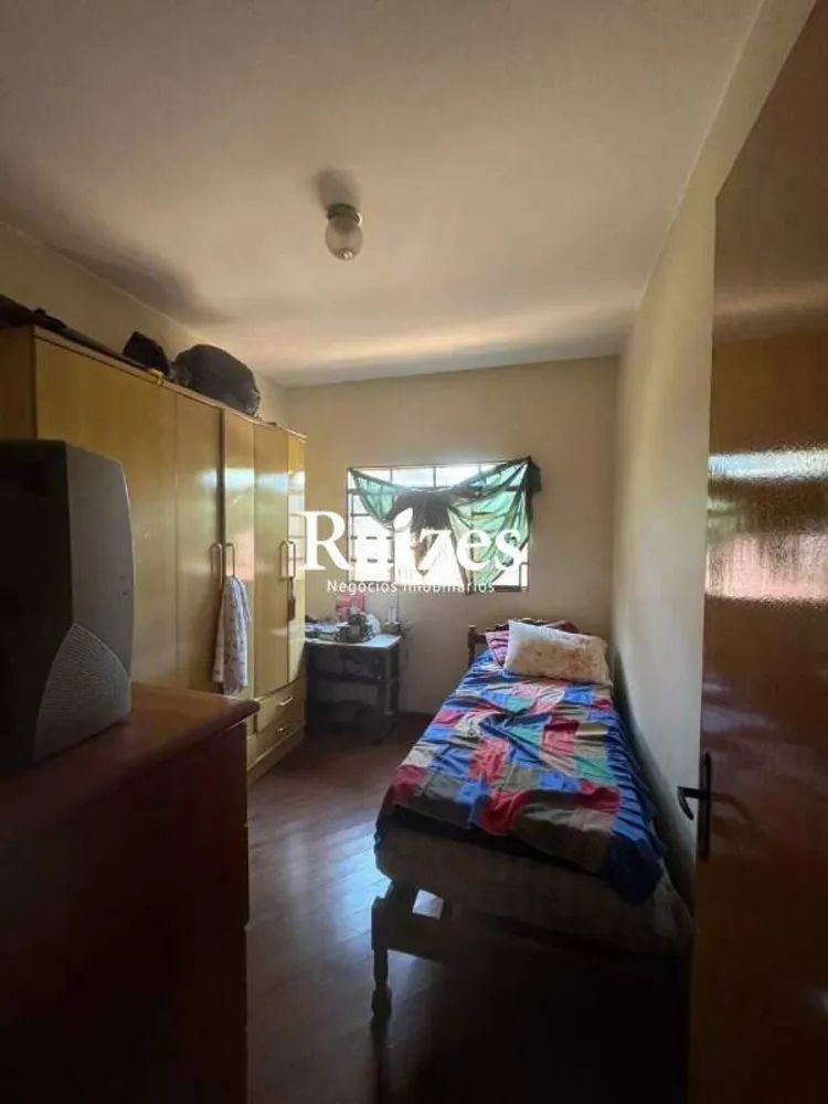 Casa, 3 quartos, 172 m² - Foto 2
