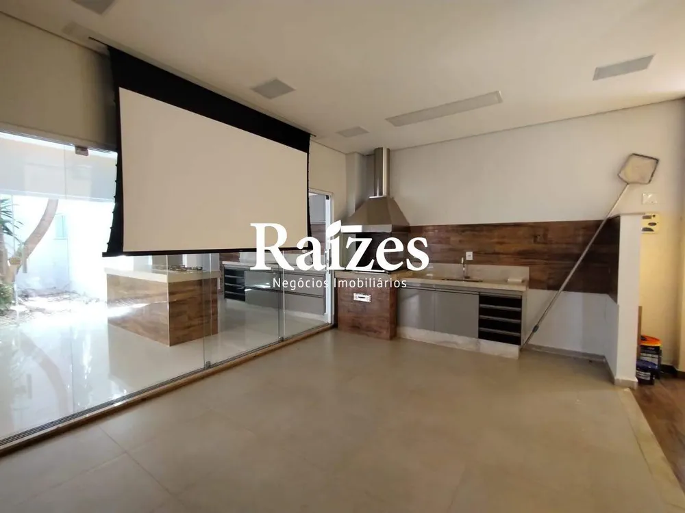 Casa, 3 quartos, 290 m² - Foto 2