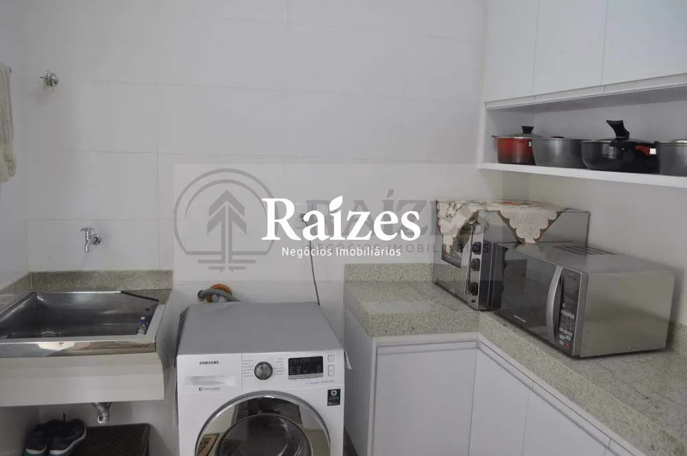 Casa, 4 quartos, 300 m² - Foto 1