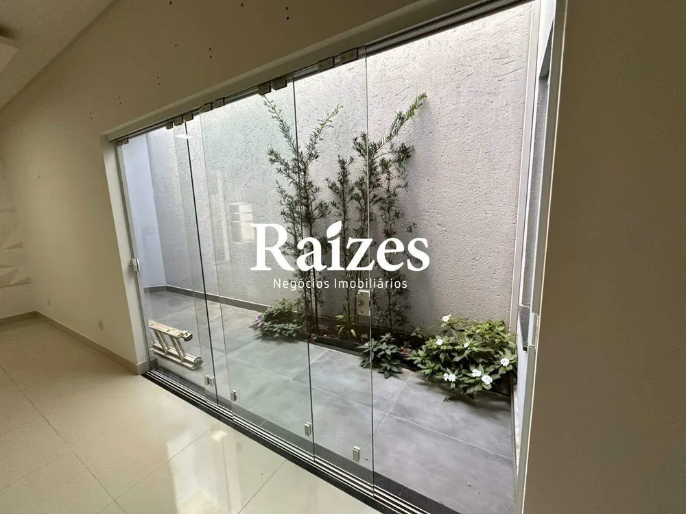 Casa, 3 quartos, 230 m² - Foto 3