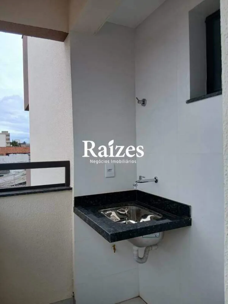Apartamento, 2 quartos, 77 m² - Foto 2