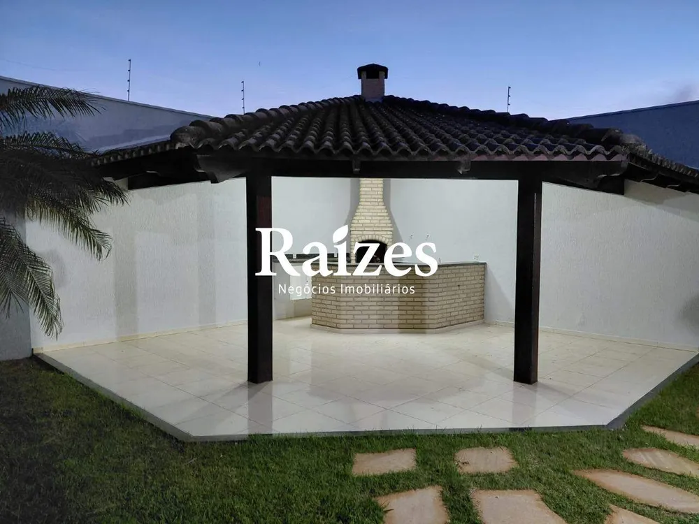 Casa, 4 quartos, 393 m² - Foto 1
