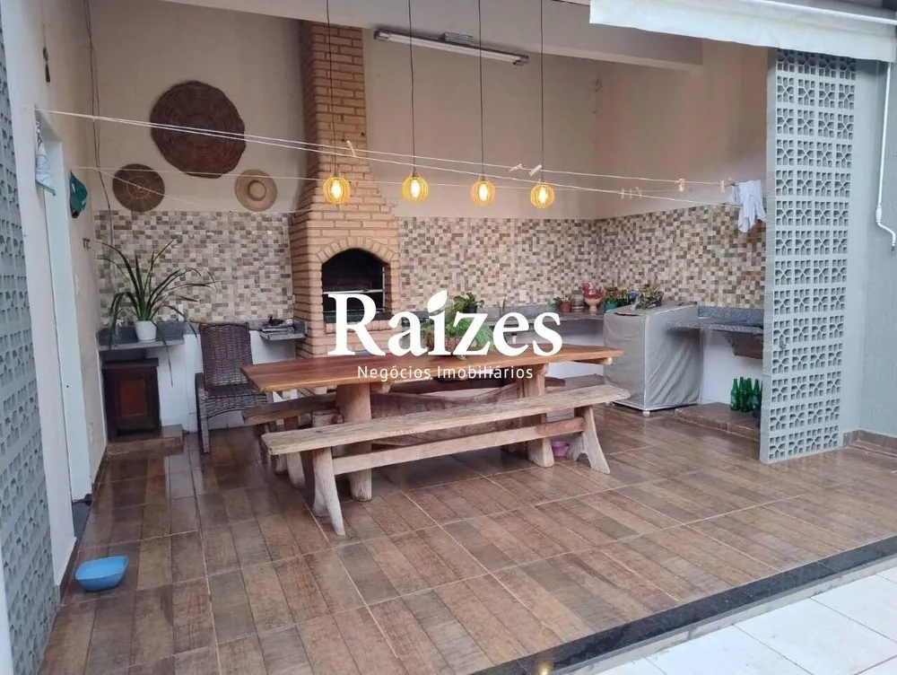 Casa, 5 quartos, 183 m² - Foto 2