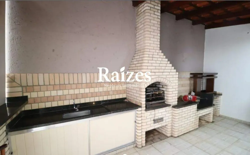 Casa, 3 quartos, 250 m² - Foto 1