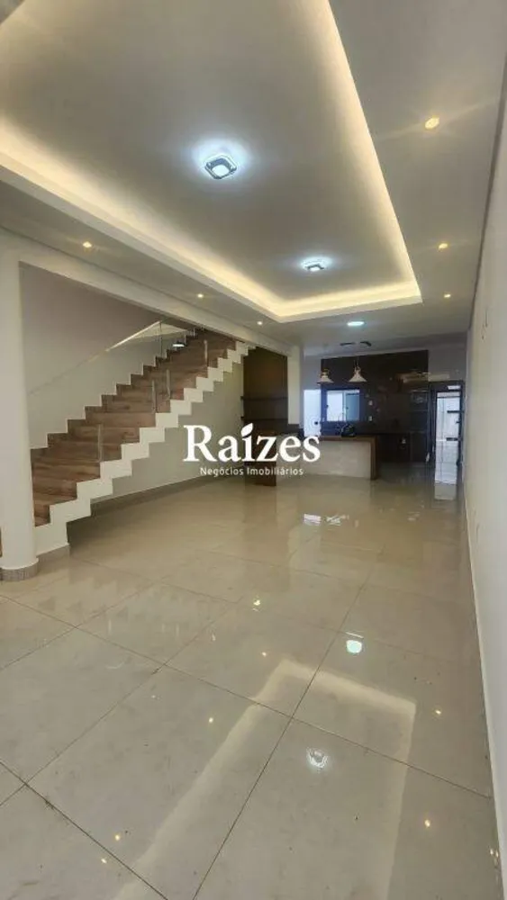 Casa, 3 quartos, 158 m² - Foto 1