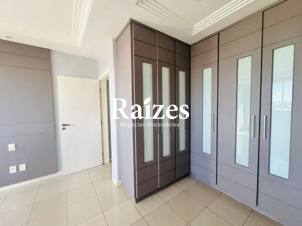 Apartamento, 3 quartos, 211 m² - Foto 1