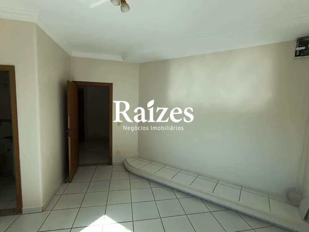 Casa, 4 quartos, 467 m² - Foto 4