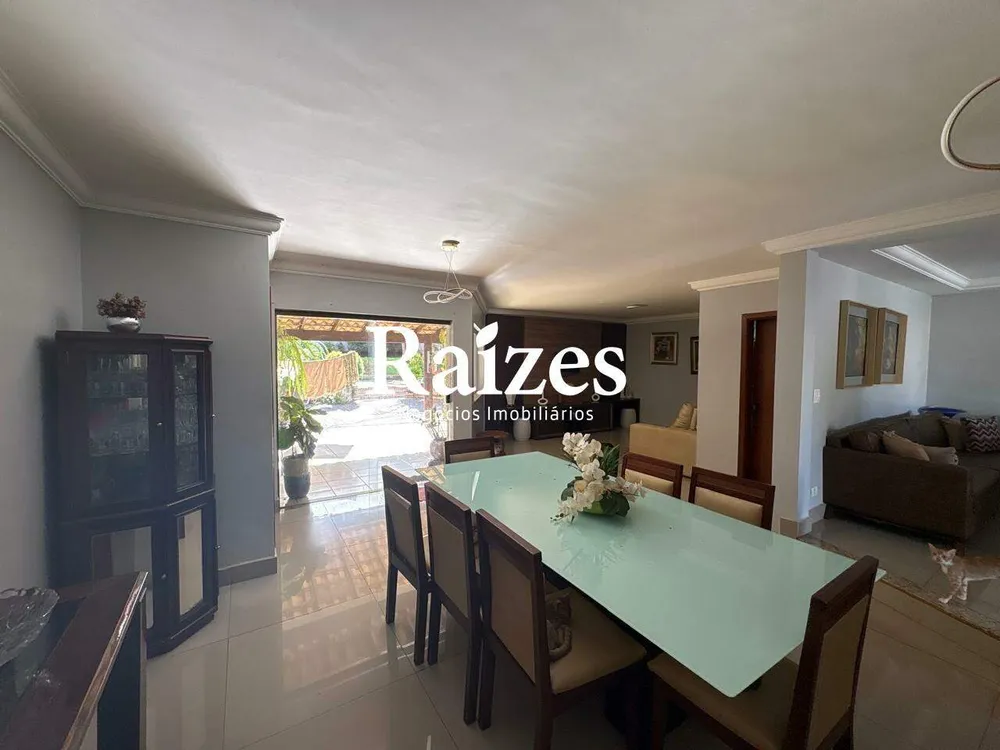 Casa, 3 quartos, 300 m² - Foto 1