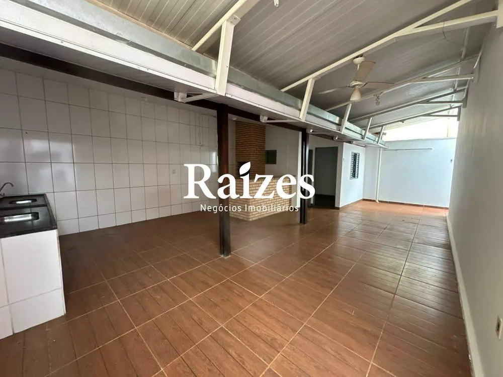 Casa, 4 quartos, 200 m² - Foto 4