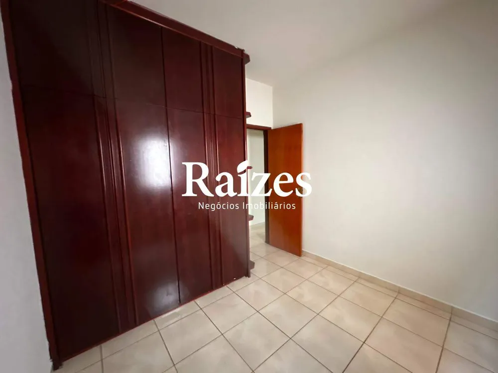 Casa, 4 quartos, 200 m² - Foto 2