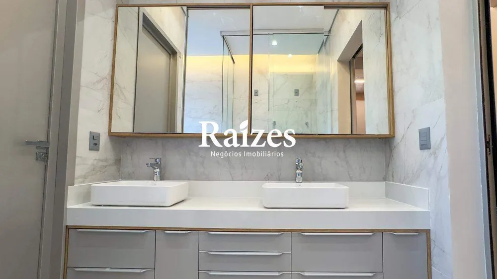 Casa, 4 quartos, 236 m² - Foto 1