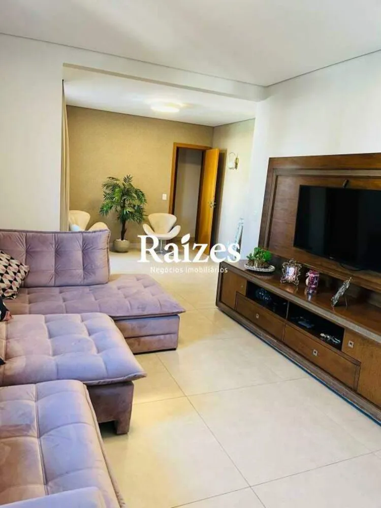 Apartamento, 3 quartos, 122 m² - Foto 2