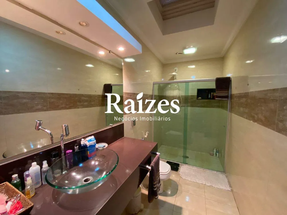 Casa, 3 quartos, 240 m² - Foto 3