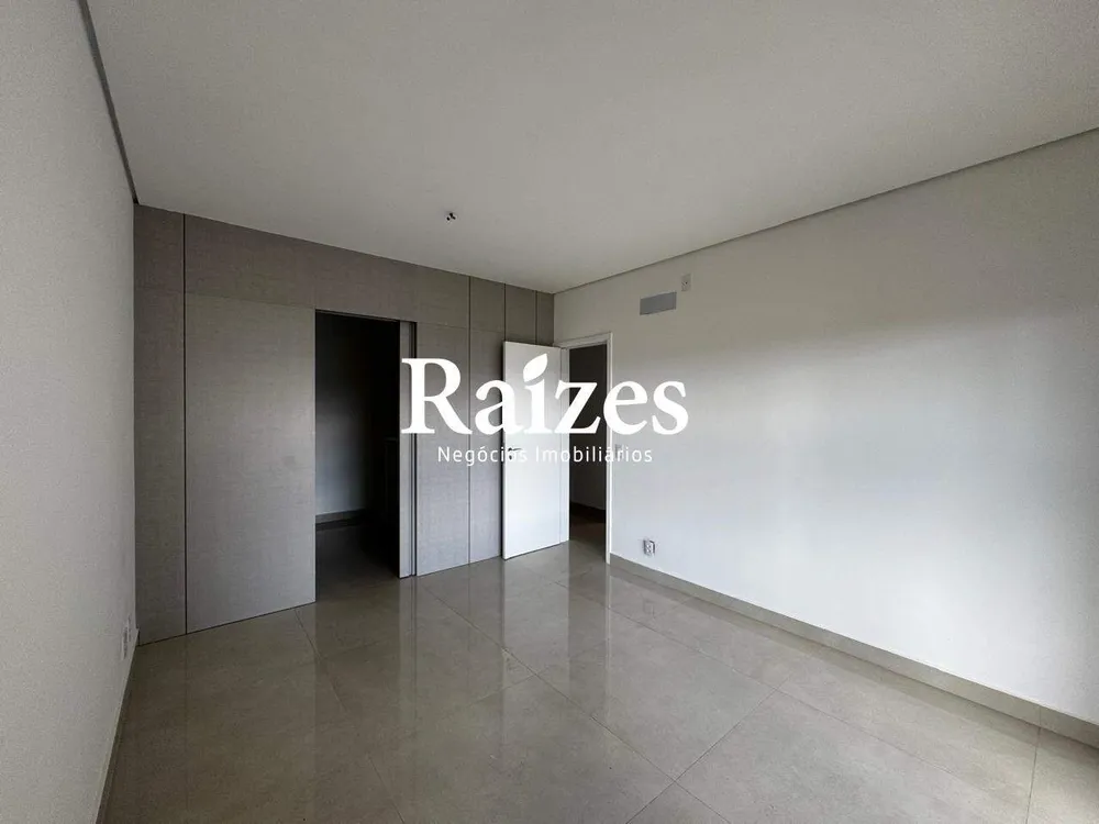 Apartamento, 3 quartos, 200 m² - Foto 1