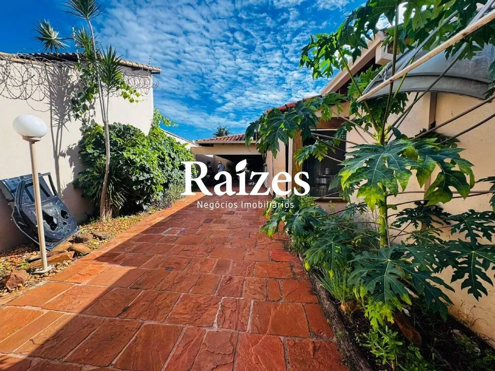 Casa, 3 quartos, 220 m² - Foto 2