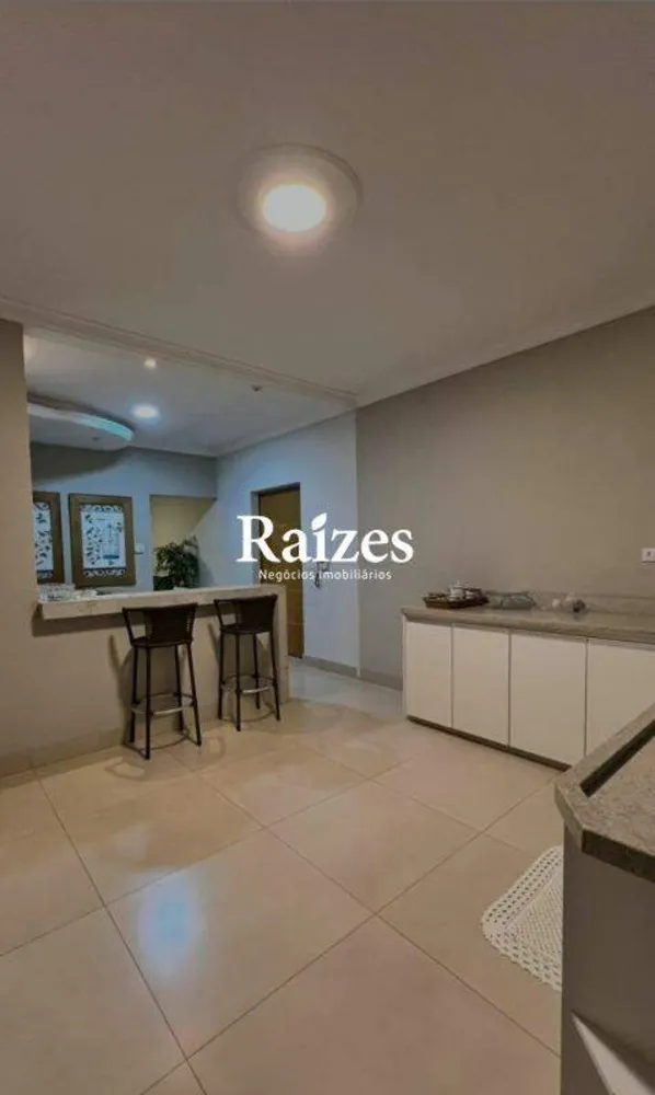 Casa, 3 quartos, 180 m² - Foto 4
