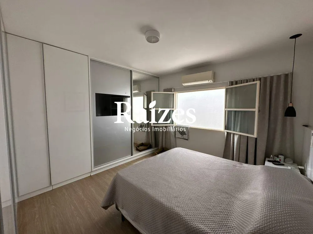 Casa, 4 quartos, 250 m² - Foto 1