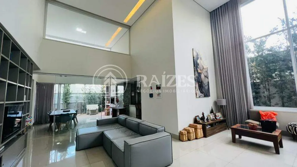 Casa, 3 quartos, 250 m² - Foto 3