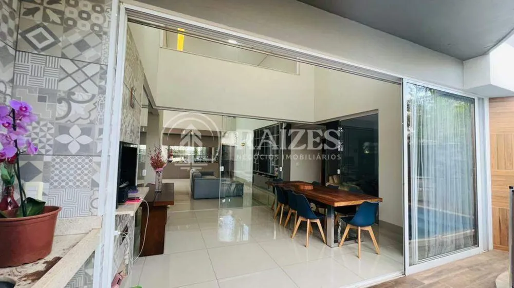 Casa, 3 quartos, 250 m² - Foto 4