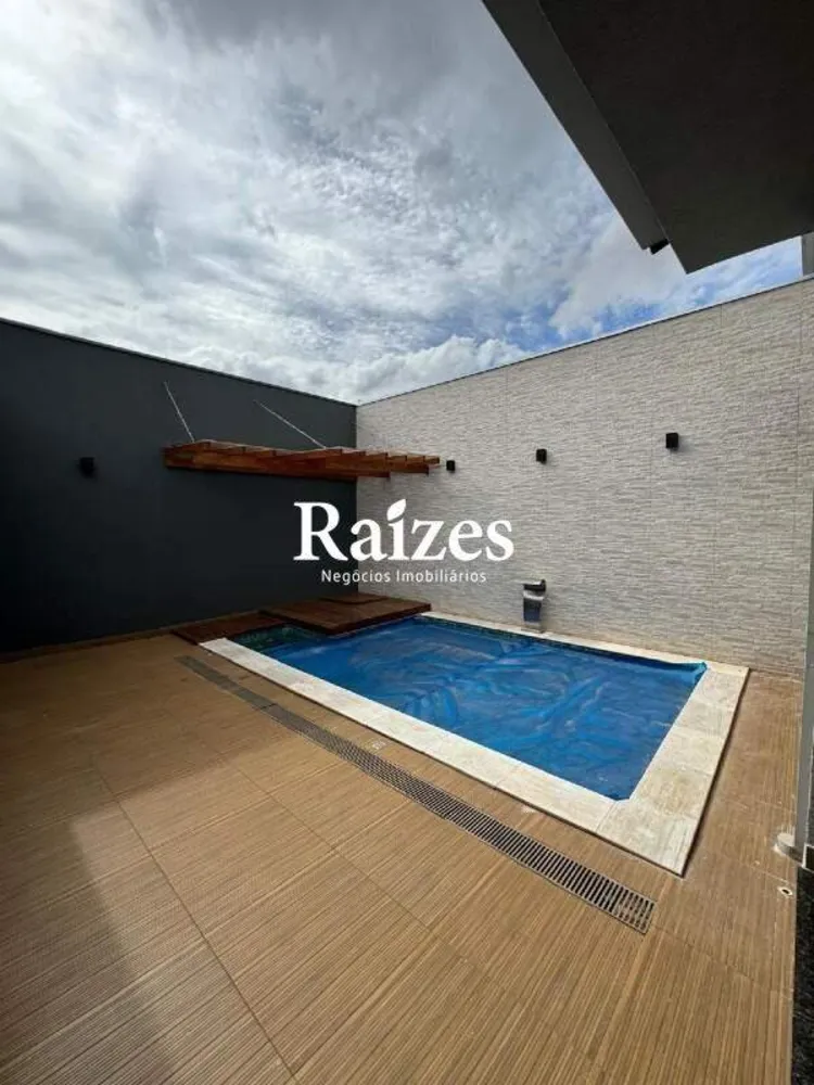 Casa, 3 quartos, 176 m² - Foto 2