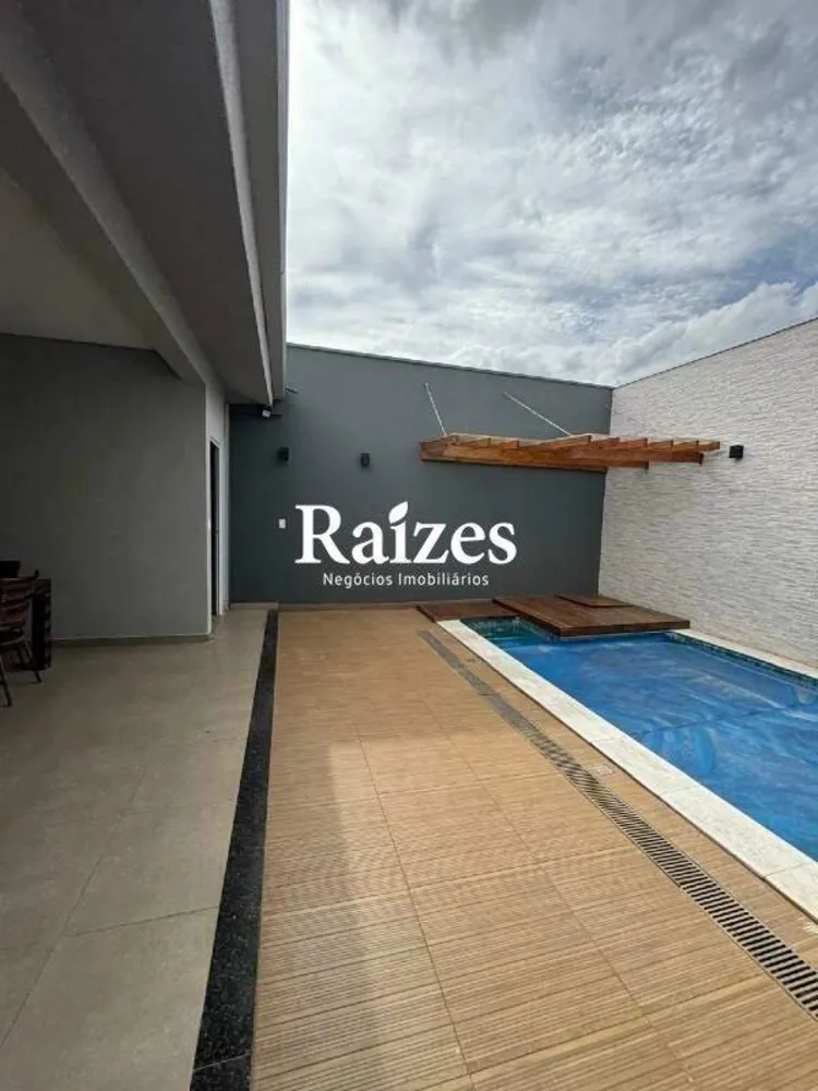 Casa, 3 quartos, 176 m² - Foto 1